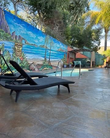 Oakridge Inn Oak View Экстерьер фото