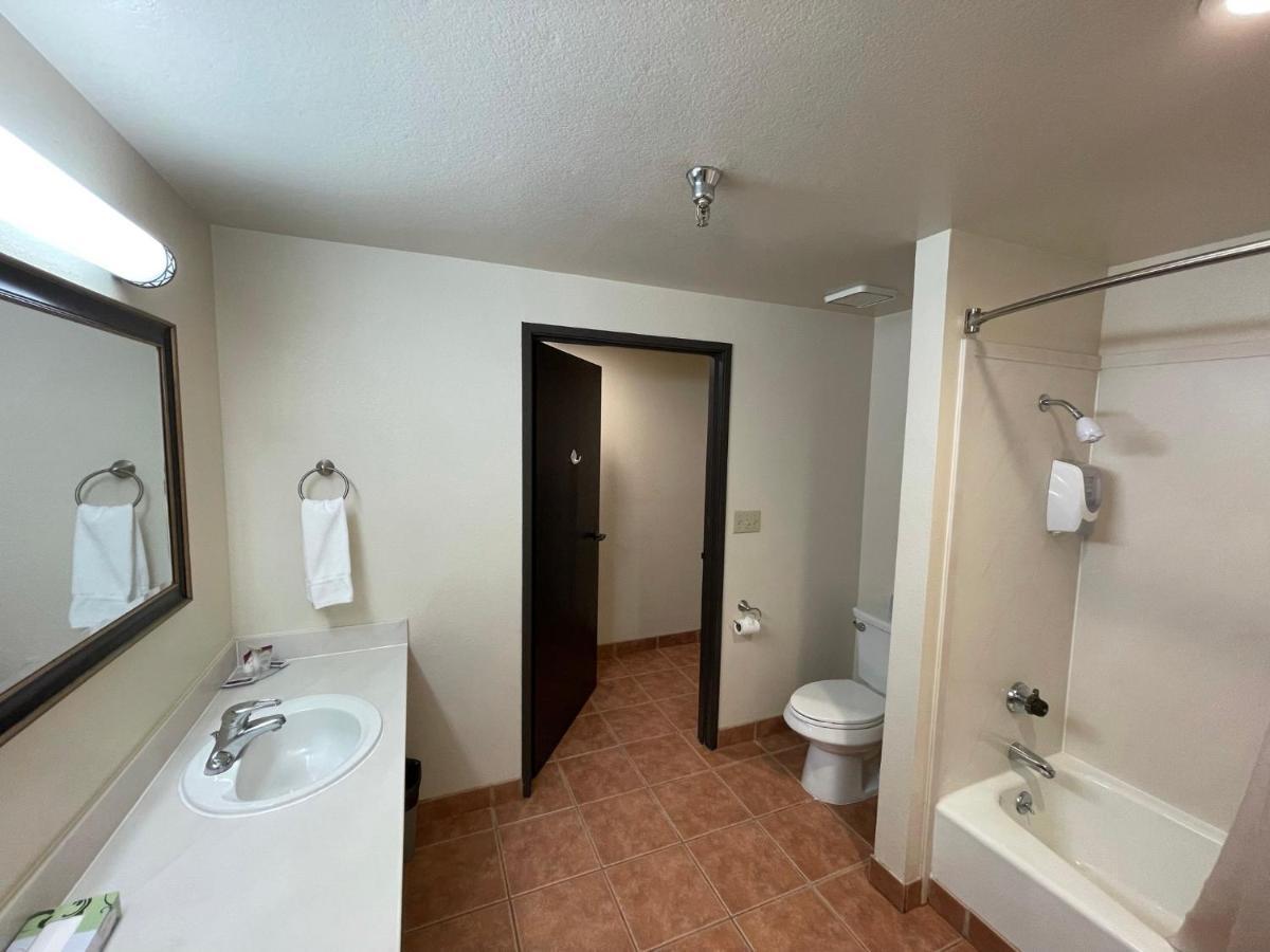 Oakridge Inn Oak View Экстерьер фото